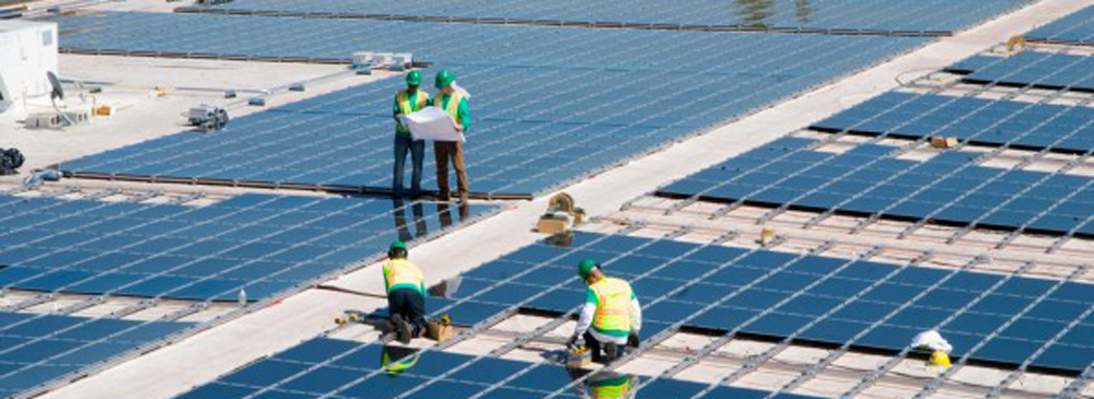 Energía-solar,-fórmula-de-ahorro-para-empresas-y-negocios-Bluegold-energia