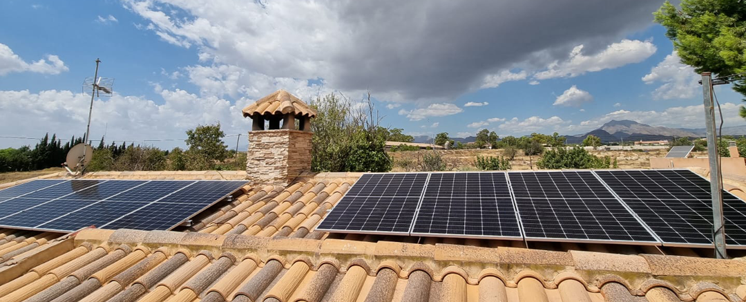 Ventajas de disponer de una instalación de placas solares en Alicante BlueGold energia