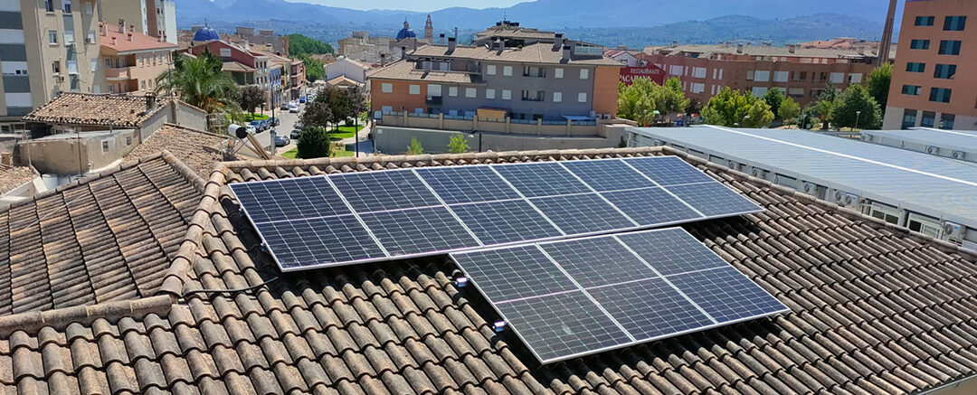 Crece el número de alicantinos con beneficios fiscales por instalar paneles solares