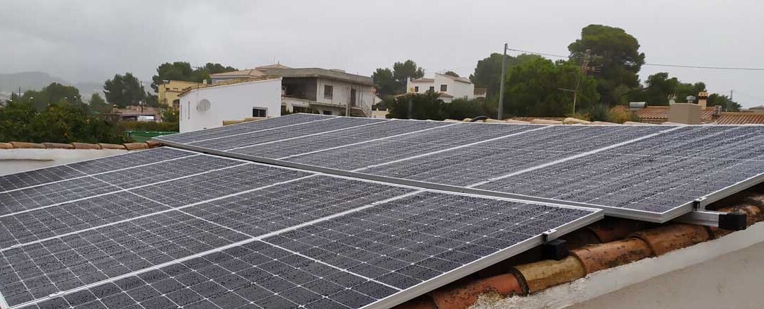 Desarrollo de un estudio previo para la instalación de paneles fotovoltaicos