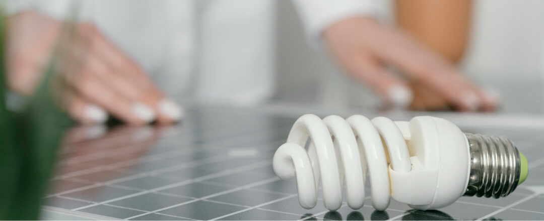 Cómo ajustar la potencia contratada tras instalar placas solares