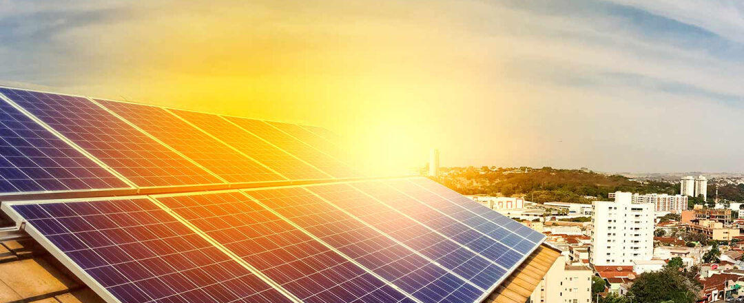 Placas solares en Alicante: curva de generación y ahorro real